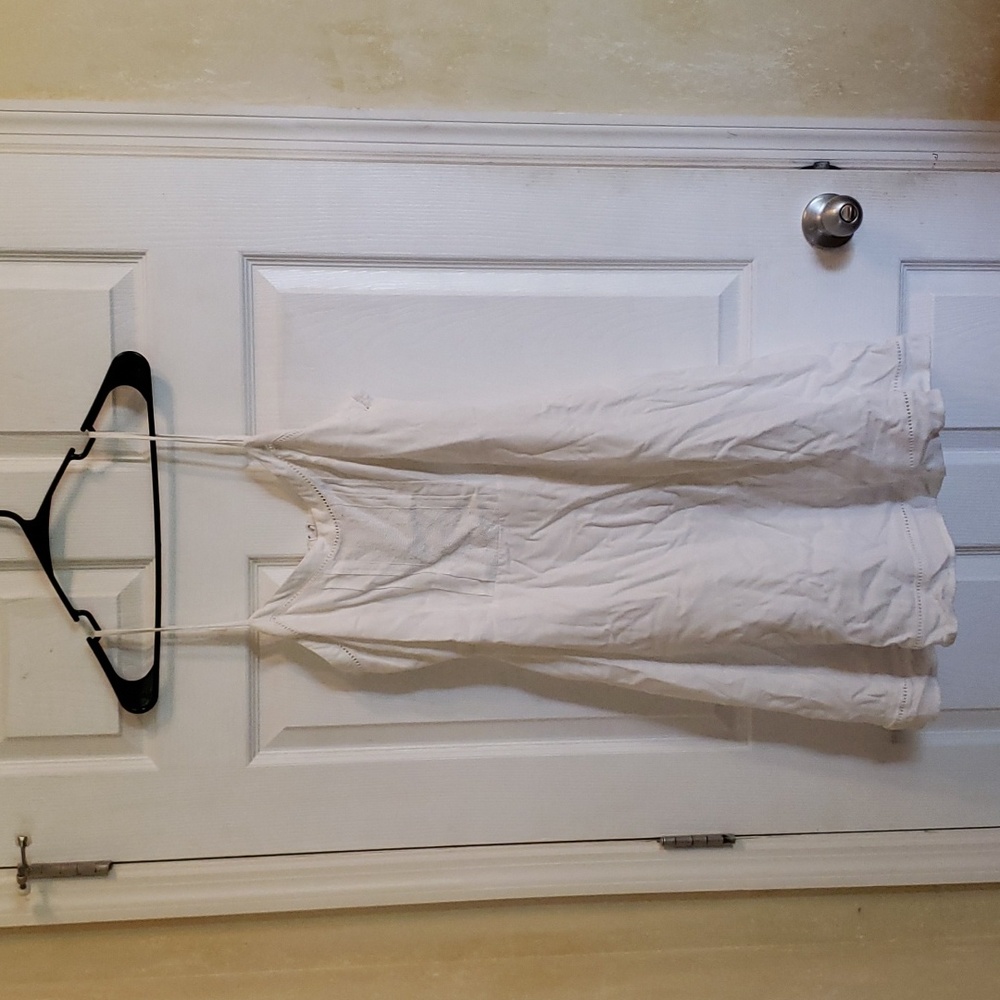 White linen Old Navy dress